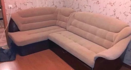 Перетяжка углового дивана. Тутаев